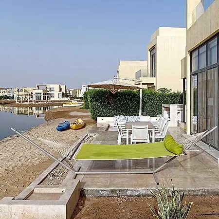 Vesta - Luxury Villa - 4Br - Tawila